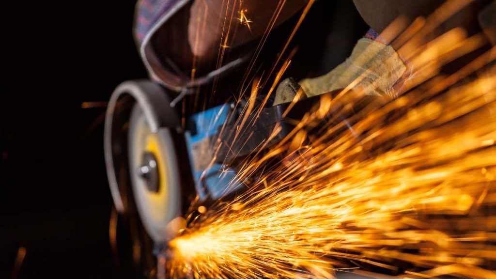 What to Look for in the Best 4 Inch Angle Grinder
